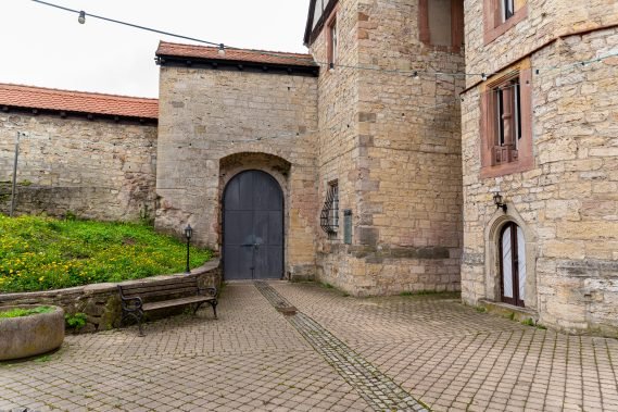 Eingangstor zum Palas